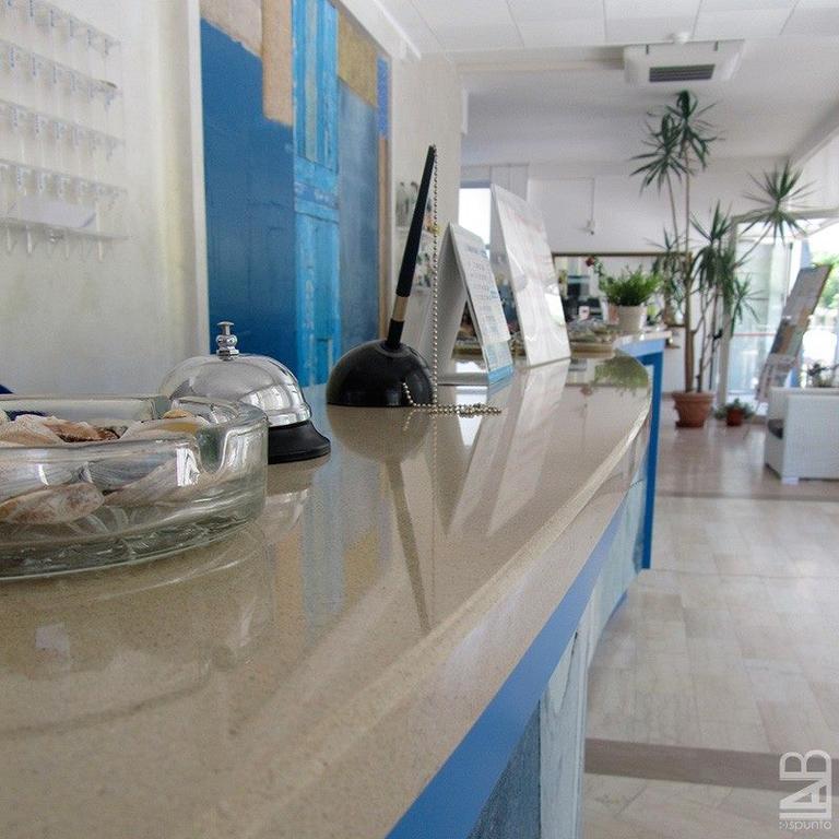Hotel Continental Песаро Екстериор снимка