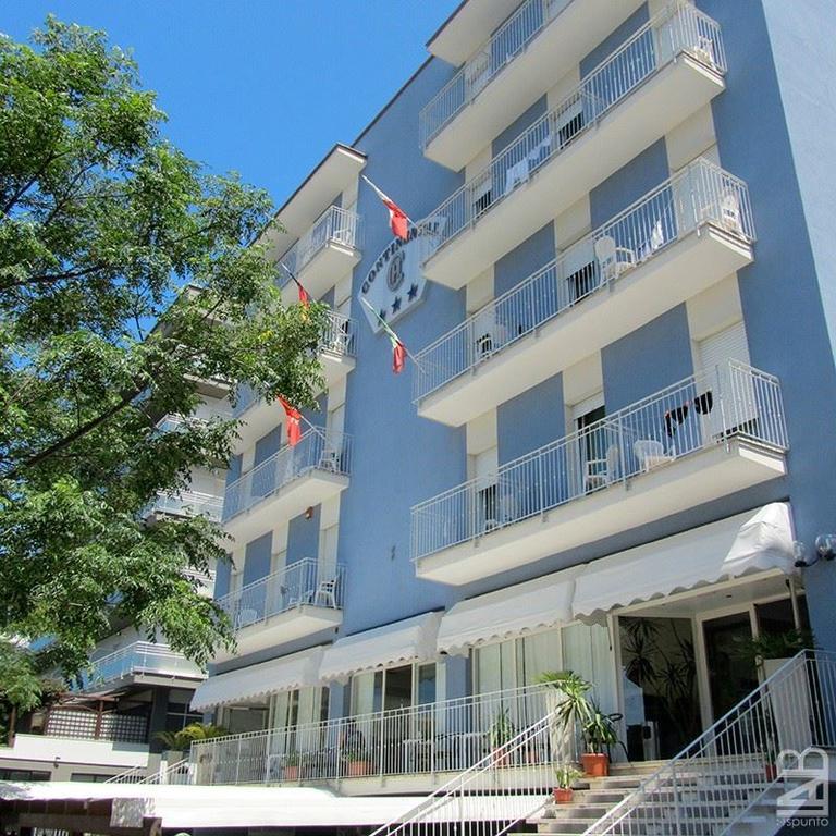 Hotel Continental Песаро Екстериор снимка