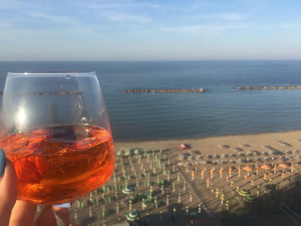 Hotel Continental Песаро Екстериор снимка